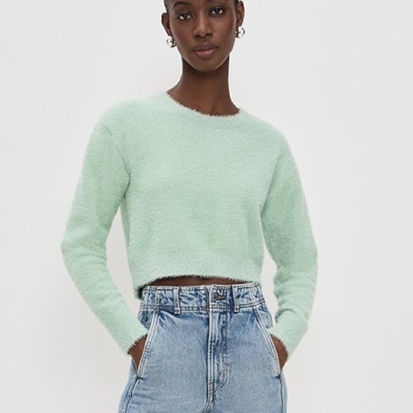 LE BOP Sweaters - NWT LE BOP Tinsel Cropped Sweater. XS